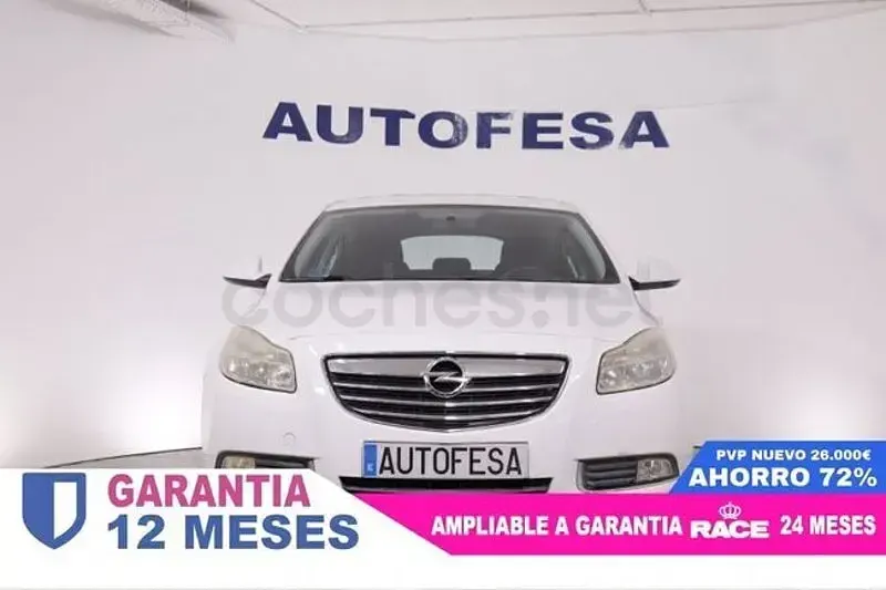 Usado Opel Insignia Selective 140 CV (102 kW) 2012 Blanco Berlina