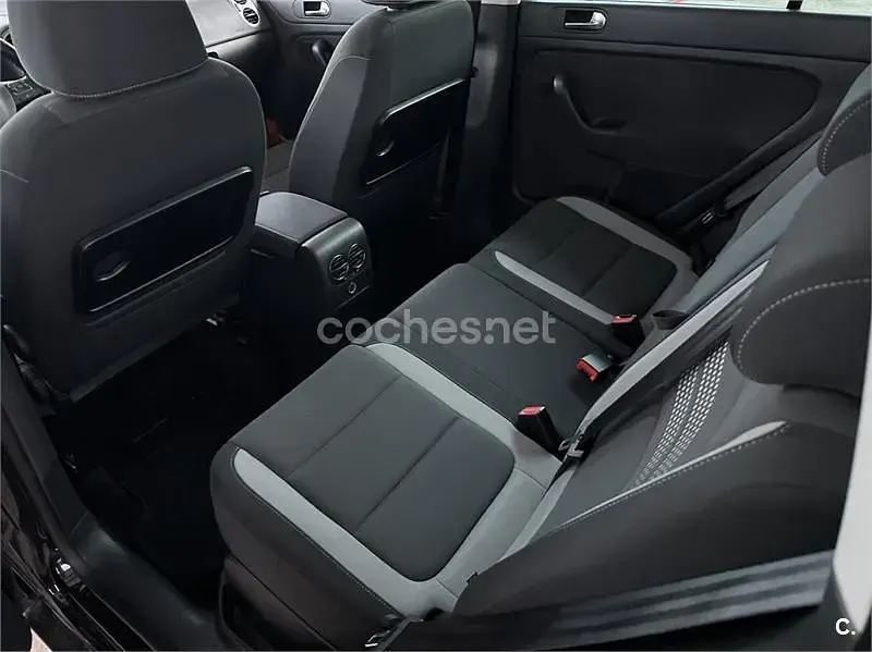 Usado VW Golf Plus Cross Advance 122 CV (89 kW) 2014 Negro Monovolumen