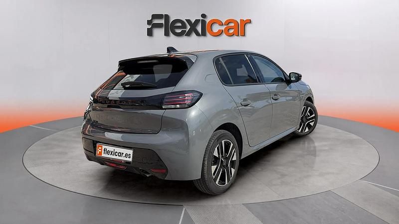 Usado Peugeot 208 Allure 101 CV (74 kW) 2025 Gris Utilitario