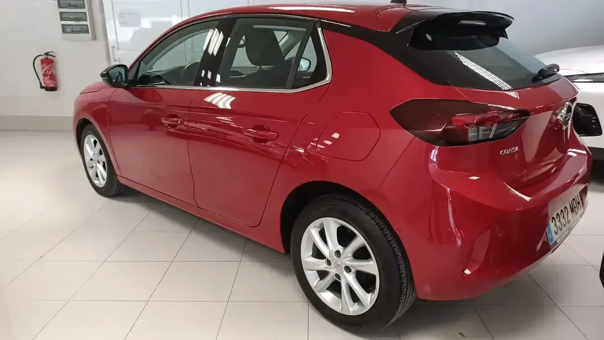 Usado Opel Corsa Elegance 100 CV (73 kW) 2023 Otro Utilitario