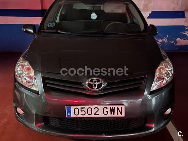 Brugt Toyota Auris Active 101 HK (74 kW) 2010 Grå Hatchback