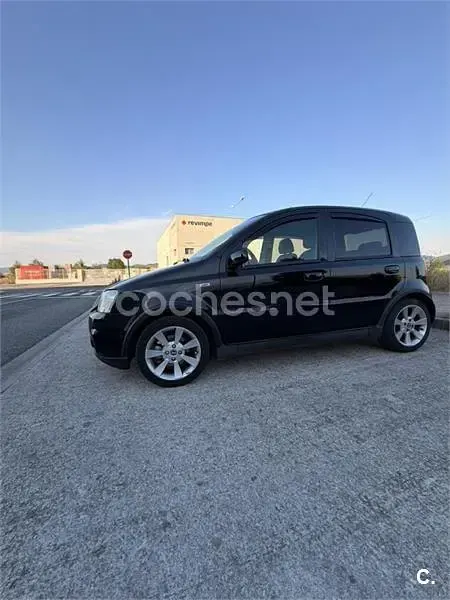 Usado Fiat Panda 100 CV (73 kW) 2007 Negro Utilitario