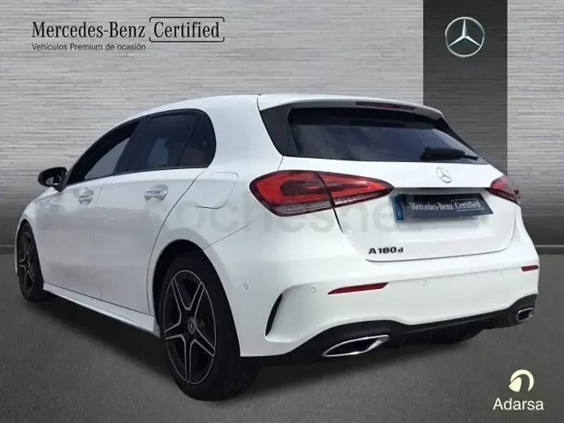 Usado Mercedes A180 116 CV (85 kW) 2023 Blanco Berlina