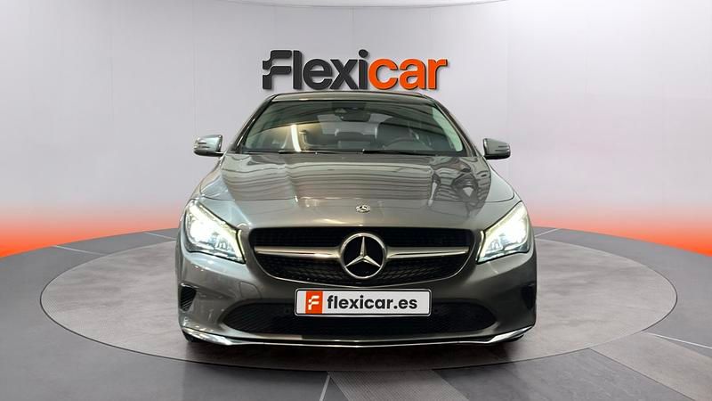 Usado Mercedes CLA200 156 CV (114 kW) 2017 Gris Berlina