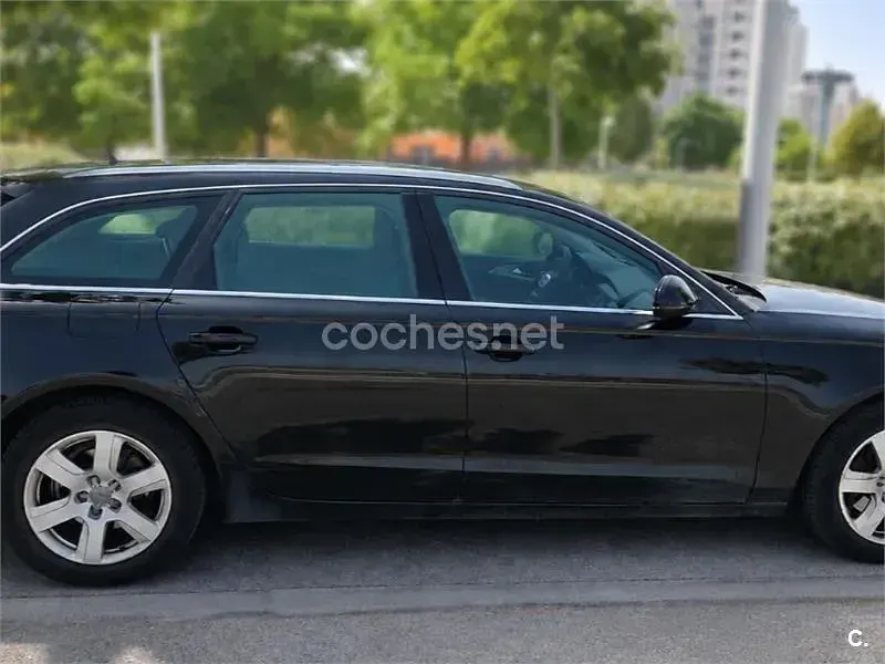 Usado Audi A6 Premium 204 CV (150 kW) 2012 Negro Familiar