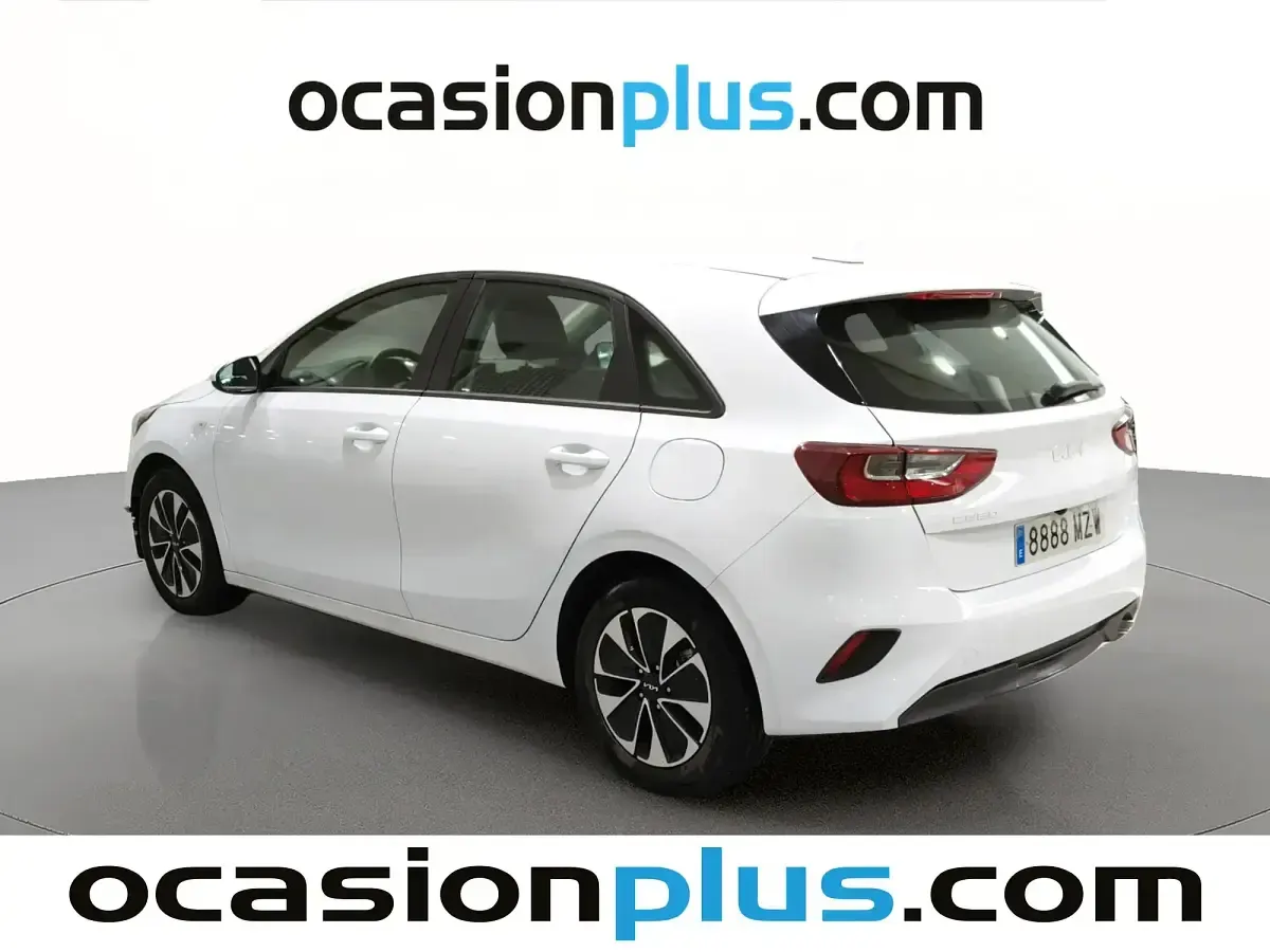 Usado Kia Ceed 100 CV (73 kW) 2025 Blanco Utilitario
