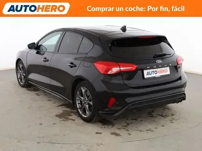 Używany Ford Focus ST-Line 125 KM (91 kW) 2019 Czarny Sedan/Limuzyna