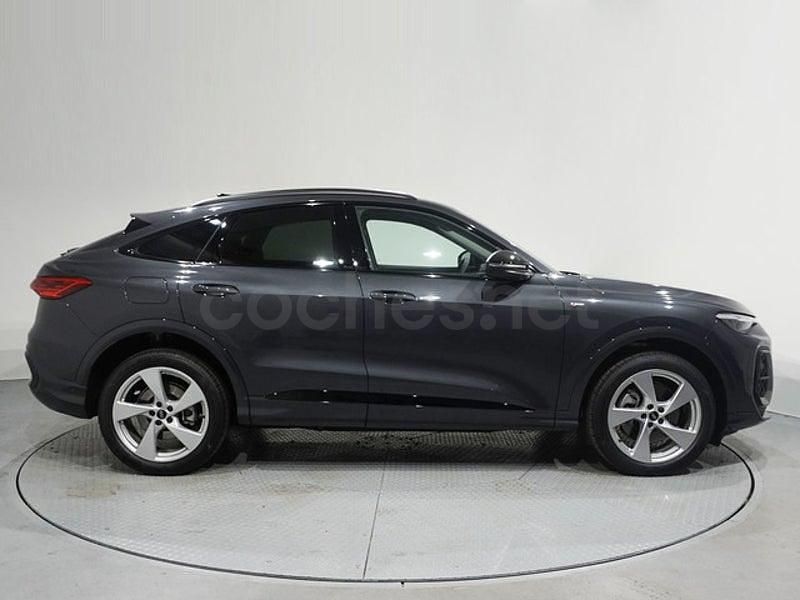 Usado Audi Q5 Sportback Advanced 204 CV (150 kW) 2025 Gris / plata SUV