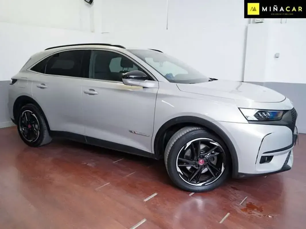 Usado DS Automobiles DS7 Crossback Performance 226 CV (166 kW) 2022 Gris SUV