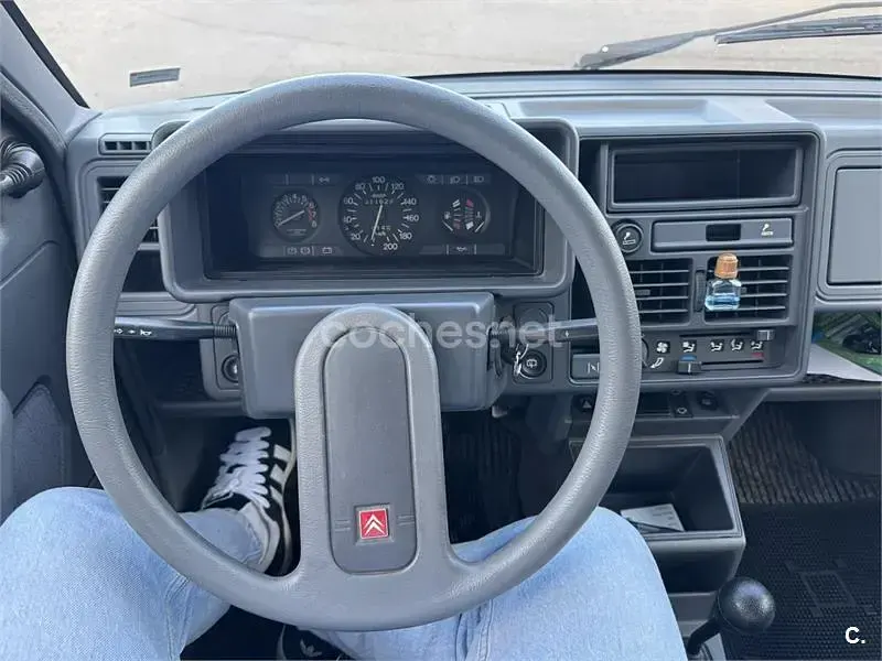 Usado Citroën AX 70 CV (51 kW) 1988 Azul Utilitario