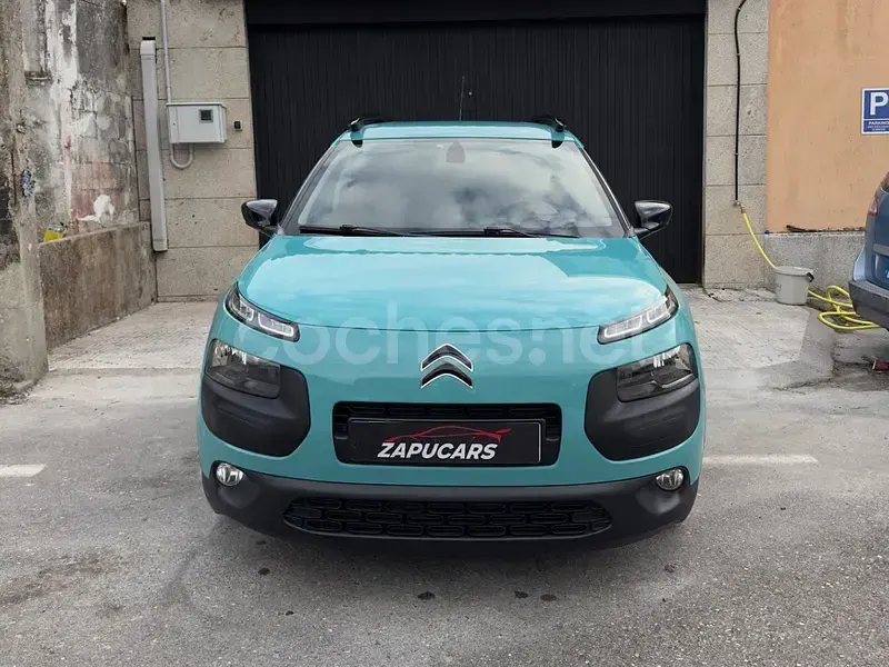 Usado Citroën C4 Cactus Shine 100 CV (73 kW) 2015 Verde Utilitario
