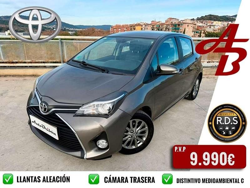 Gris Usado 2017 Toyota Yaris Advance Utilitario | 9990 € (Buen precio) - Imagen 1/4