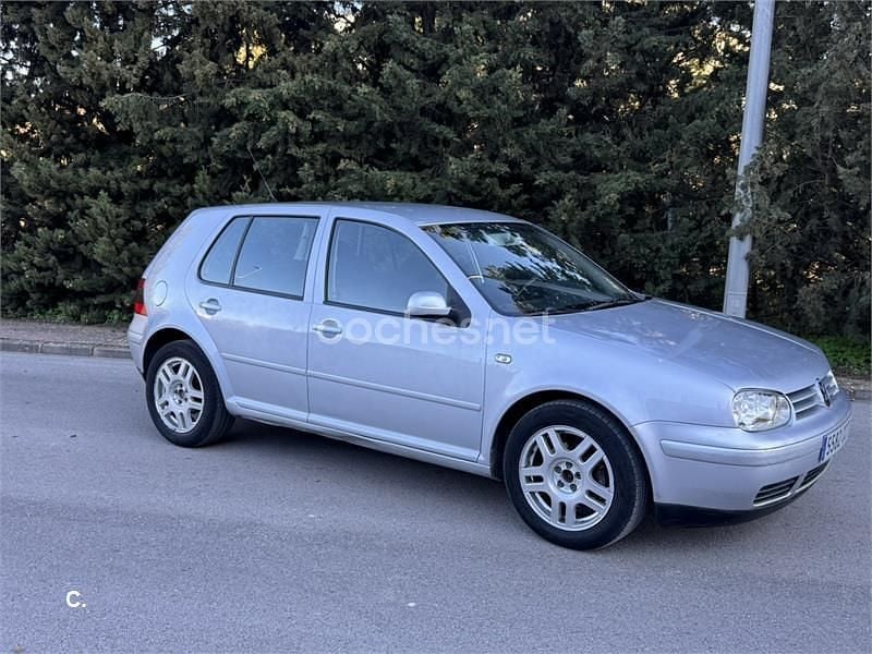 Usado VW Golf IV 110 CV (80 kW) 2002 Gris / plata Familiar