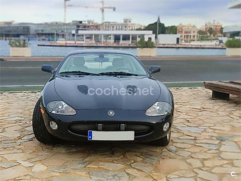 Usado Jaguar XKR 370 CV (272 kW) 2003 Negro Coupe