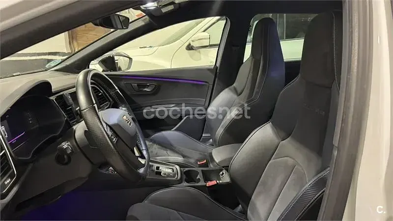 Usado Seat Leon ST 4Drive 300 CV (220 kW) 2019 Blanco Familiar