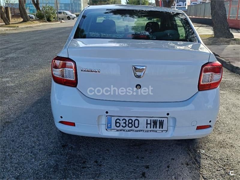 Usado Dacia Logan Ambiance 90 CV (66 kW) 2014 Blanco Berlina