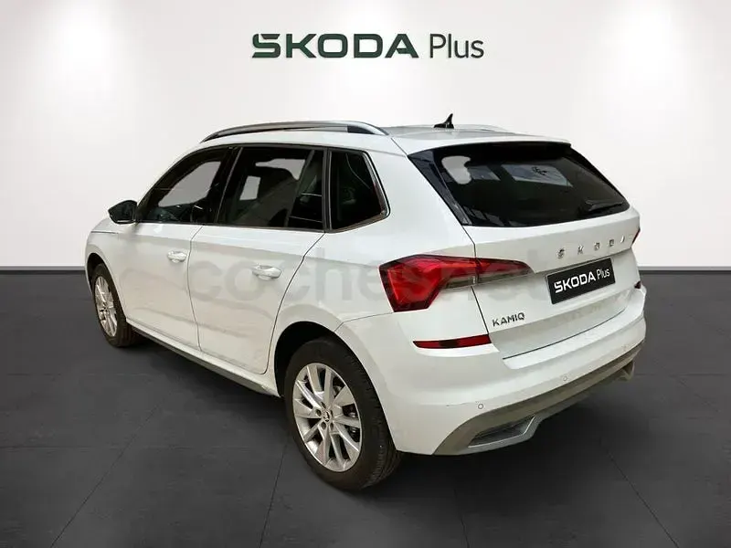 Usado Skoda Kamiq Style 150 CV (110 kW) 2023 Blanco SUV