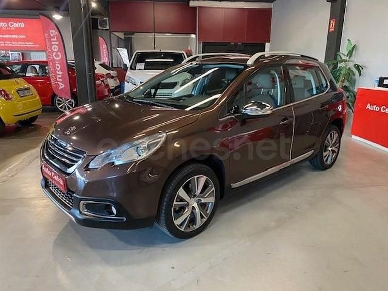 Usado Peugeot 2008 Allure 120 CV (88 kW) 2014 Marrón SUV