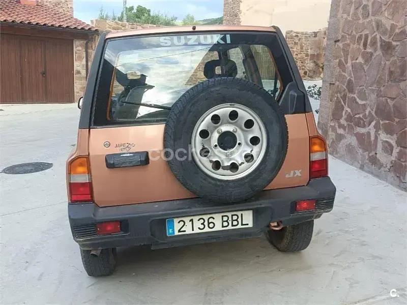 Usado Suzuki Vitara 80 CV (58 kW) 2000 Marrón SUV