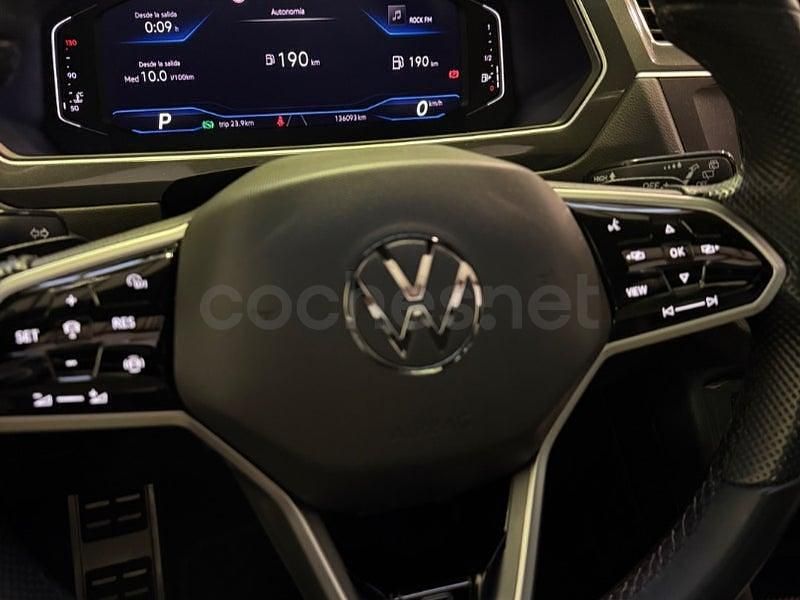 Usado VW Tiguan R-line 150 CV (110 kW) 2021 Gris / plata SUV