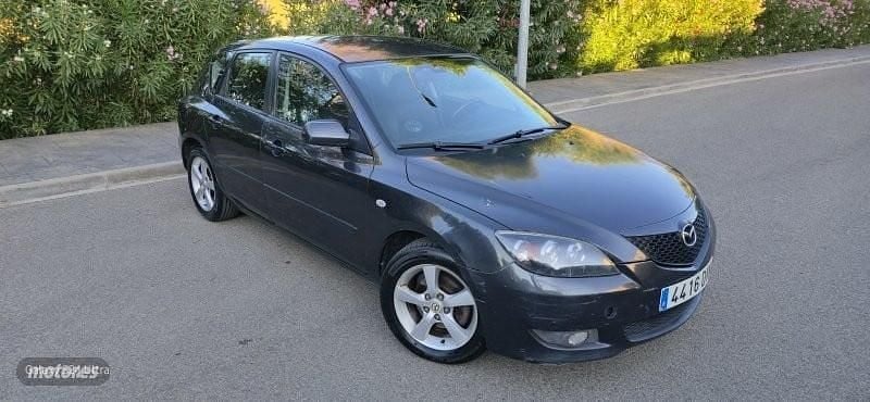 Gris / plata Usado 2006 Mazda 3 Sportive Berlina | 2500 € (Precio justo) - Imagen 1/4