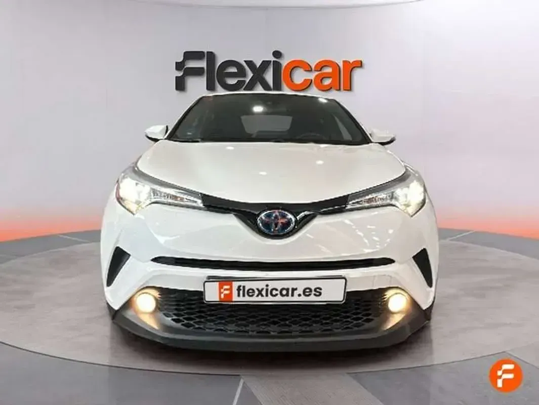 Usado Toyota C-HR Advance 122 CV (89 kW) 2017 Blanco SUV