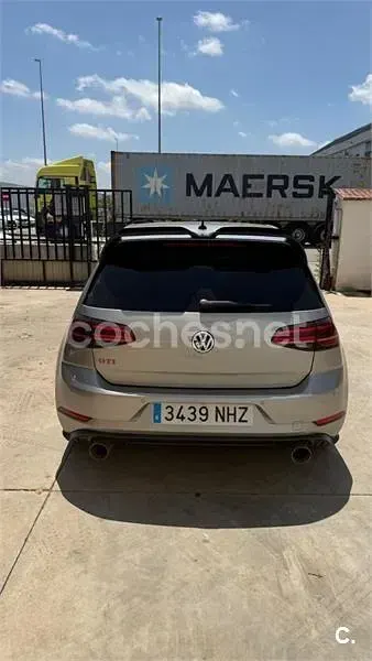 Usado VW Golf VII GTI 245 CV (180 kW) 2018 Gris / plata Berlina