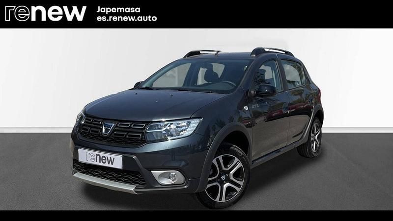 Gris cometa Usado 2020 Dacia Sandero Stepway Berlina | 13.450 € (Precio justo) - Imagen 1/4