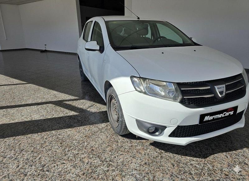 Usado Dacia Sandero Ambiance 75 CV (55 kW) 2016 Blanco