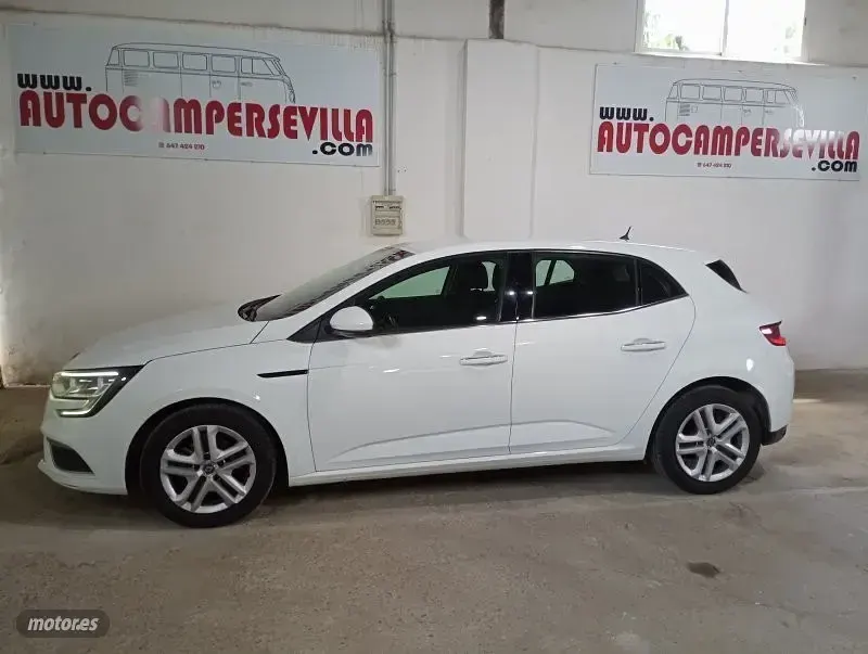Usado Renault Mégane IV Business 95 CV (69 kW) 2020 Blanco