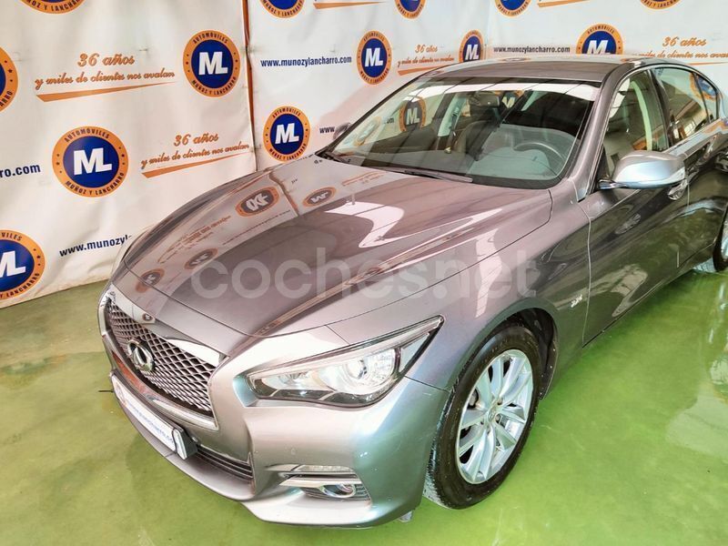 Usado Infiniti Q50 170 CV (125 kW) 2017 Gris / plata Berlina