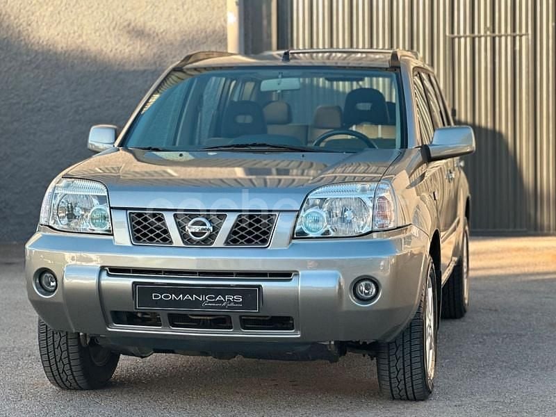 Gris / plata Usado 2006 Nissan X-Trail SUV | 8500 € (Precio justo) - Imagen 1/4