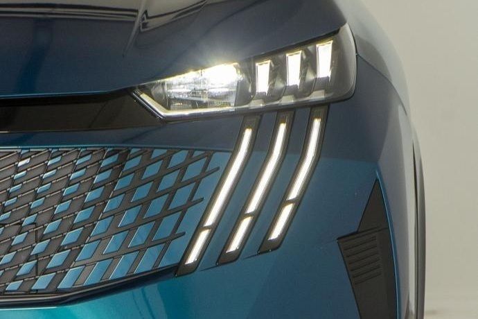 Usado Peugeot e-3008 GTi 157 kW (214 CV) 2024 SUV