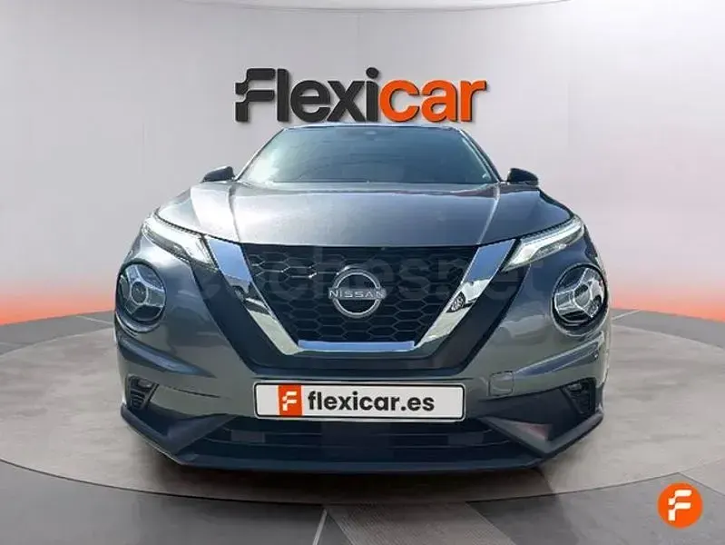 Usado Nissan Juke N-Connecta 114 CV (83 kW) 2024 Gris / plata SUV