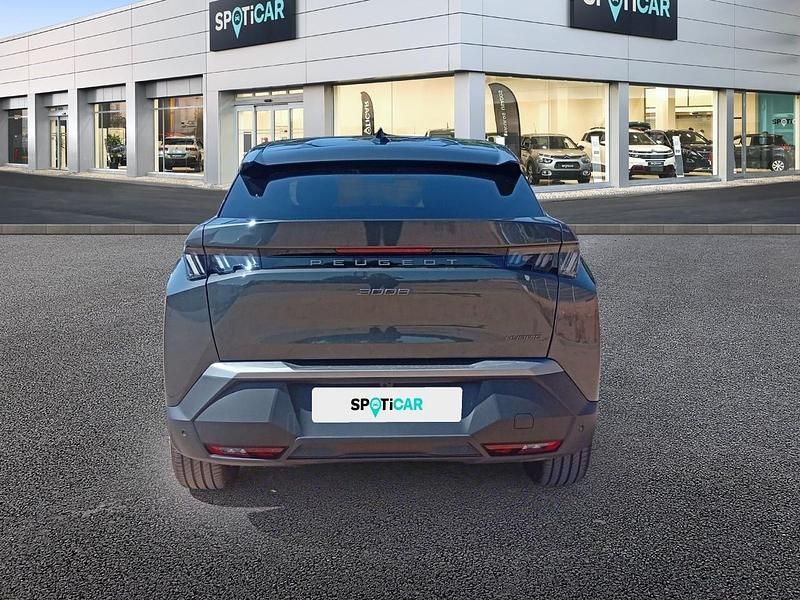 Usado Peugeot 3008 Allure 145 CV (106 kW) 2025 Gris SUV