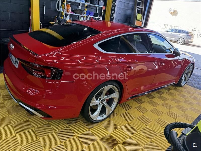 Usado Audi RS5 Sportback 450 CV (330 kW) 2019 Rojo Berlina