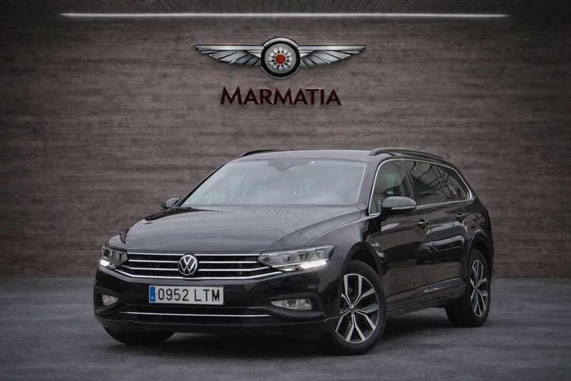 Usado VW Passat Executive 150 CV (110 kW) 2021 Negro Berlina