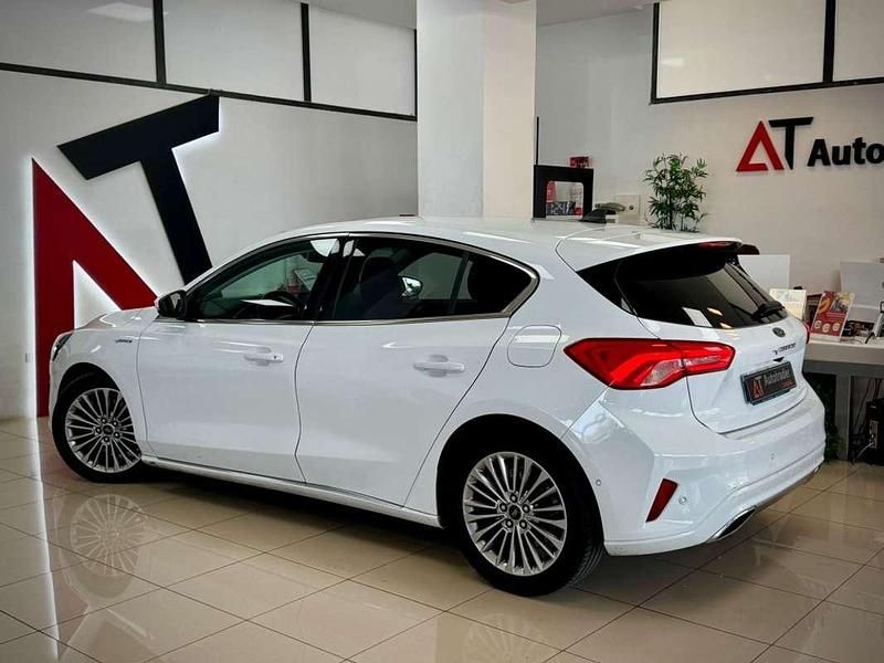 Używany Ford Focus Vignale 150 KM (110 kW) 2021 Biały Hatchback