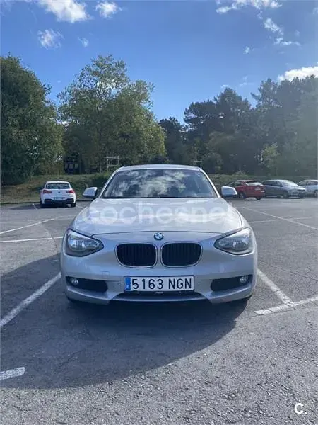 Usado BMW 116 Sport Line 136 CV (100 kW) 2011 Gris / plata Utilitario