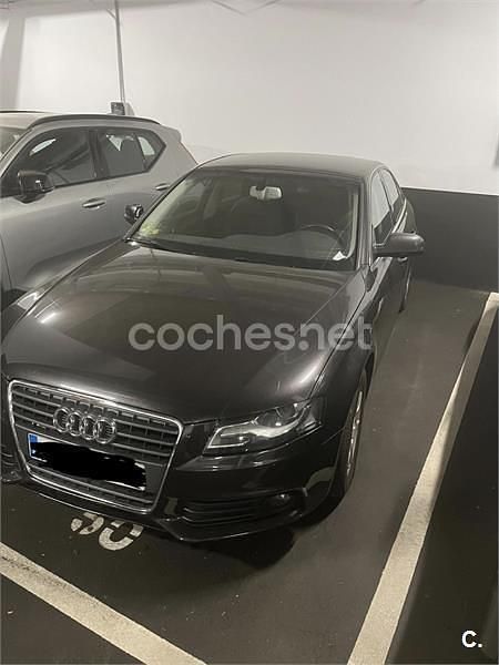 Usado Audi A4 143 CV (105 kW) 2011 Gris / plata Berlina