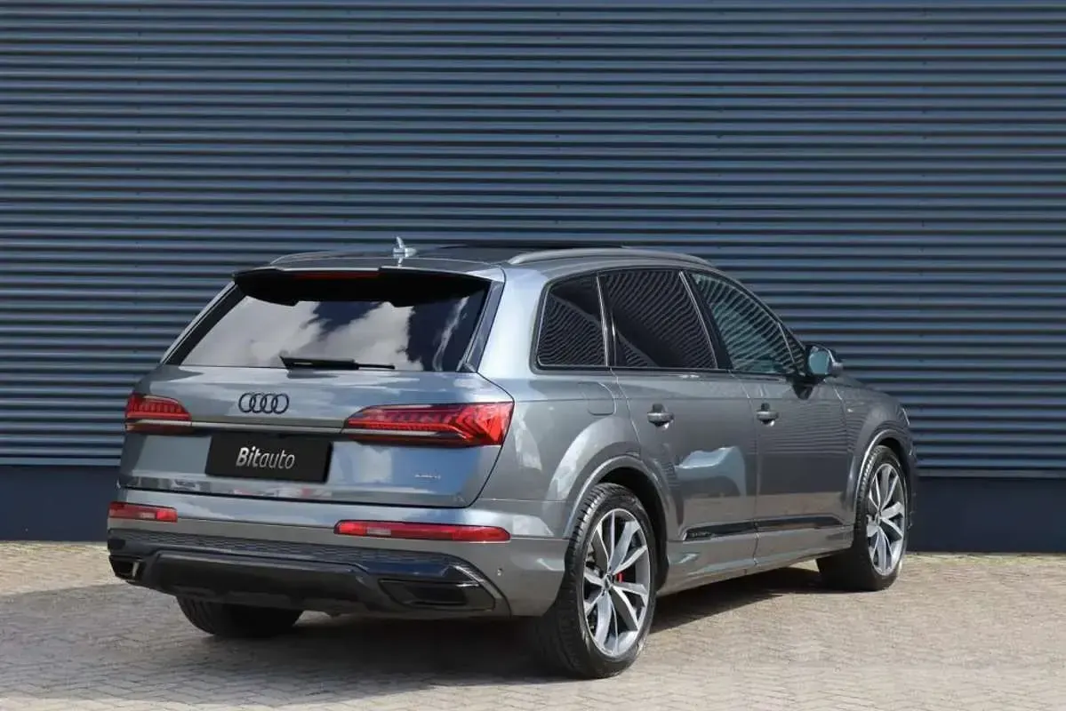 Usado Audi Q7 Design 462 CV (339 kW) 2021 Gris SUV