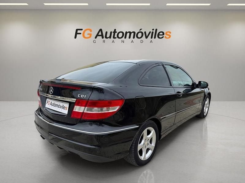 Usado Mercedes CLC200 Style 122 CV (89 kW) 2010 Negro Utilitario