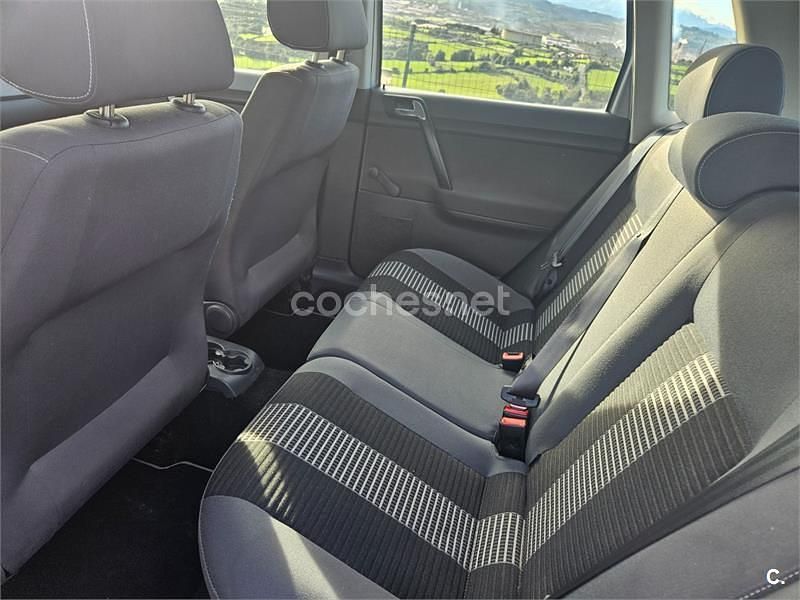 Usado VW Polo United 80 CV (58 kW) 2008 Gris / plata Berlina