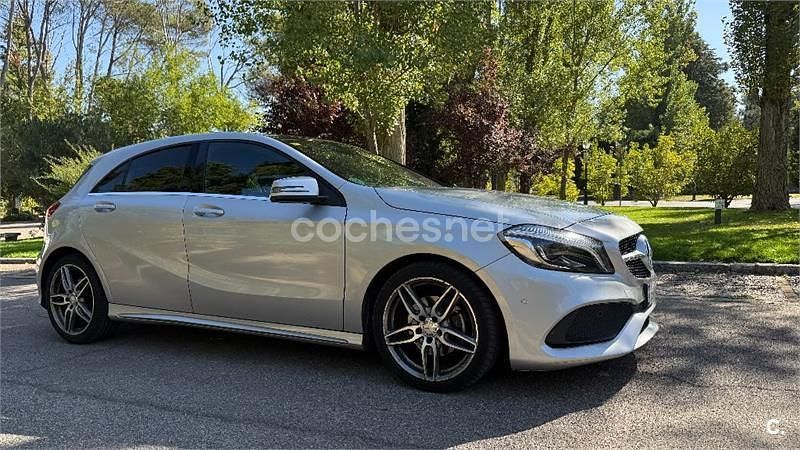 Usado Mercedes A200 AMG line 136 CV (100 kW) 2016 Gris / plata Berlina