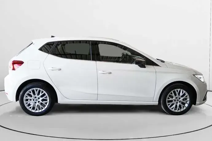 Usado Seat Ibiza 115 CV (84 kW) 2025 Utilitario