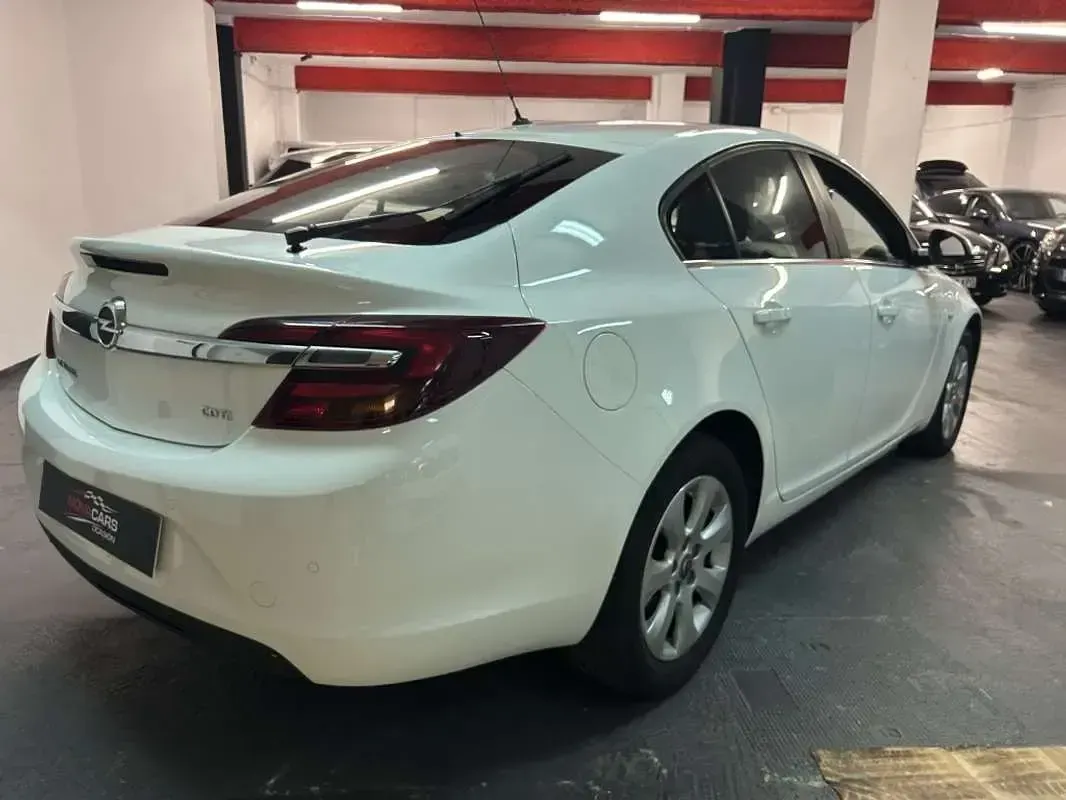Usado Opel Insignia Excellence 136 CV (100 kW) 2016 Blanco Berlina