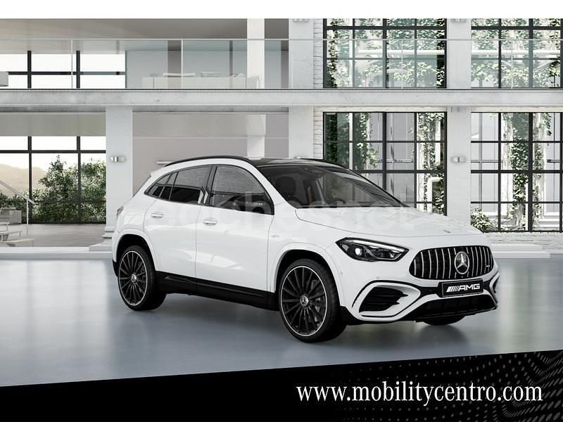 Blanco Nuevo 2025 Mercedes GLA35 AMG SUV | 68.428 € - Imagen 1/4