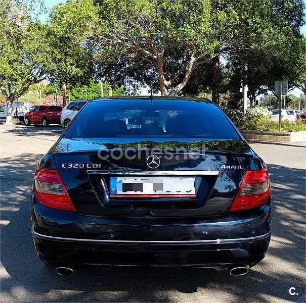 Usado Mercedes C320 Avantgarde 224 CV (164 kW) 2009 Azul Berlina