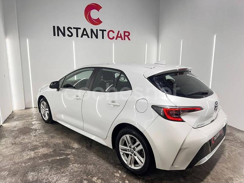 Usado Toyota Corolla Active 122 CV (89 kW) 2021 Blanco Familiar