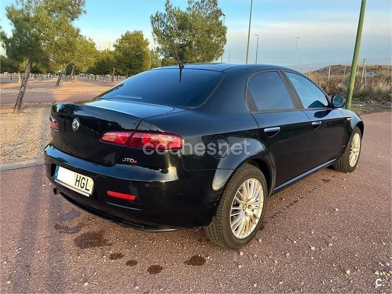 Usado Alfa Romeo 159 136 CV (100 kW) 2011 Negro Berlina
